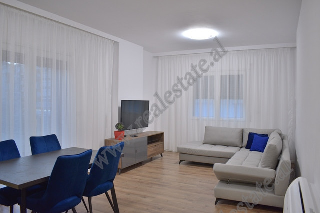 Apartament 2+1 me qira tek Kopshti Botanik ne Tirane